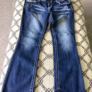 Maurices jeans